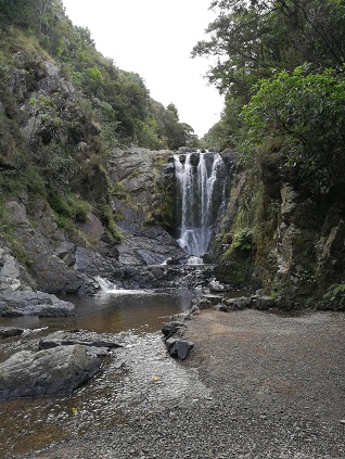 Ahuroa River