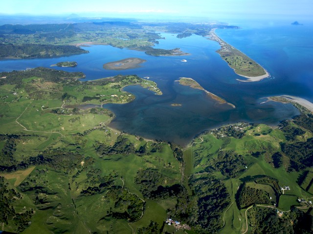 Ōhiwa Harbour